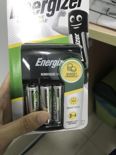 Máy sạc pin kèm 4 pin AA 1300mah / 2000mah Energizer