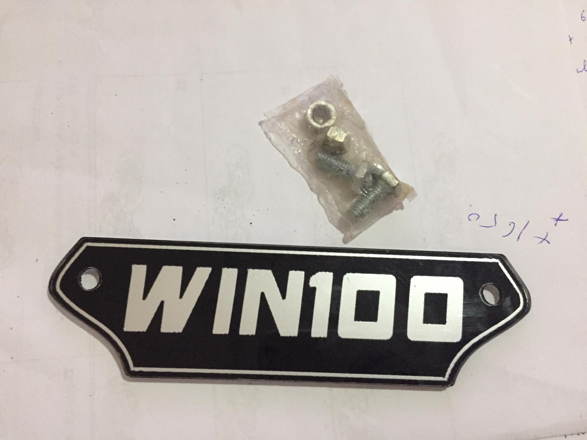 logo chử win 100 cho xe win