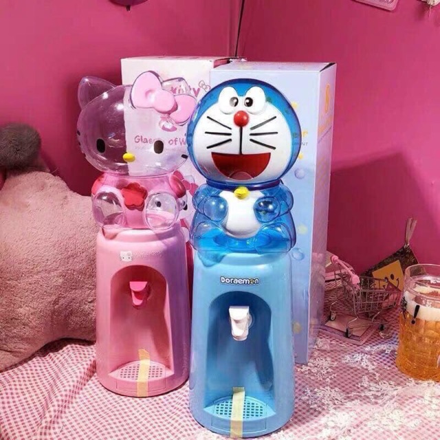 BÌNH NƯỚC 2 LÍT DORAEMON VÀ HELLO KITTY SIÊU KUTE