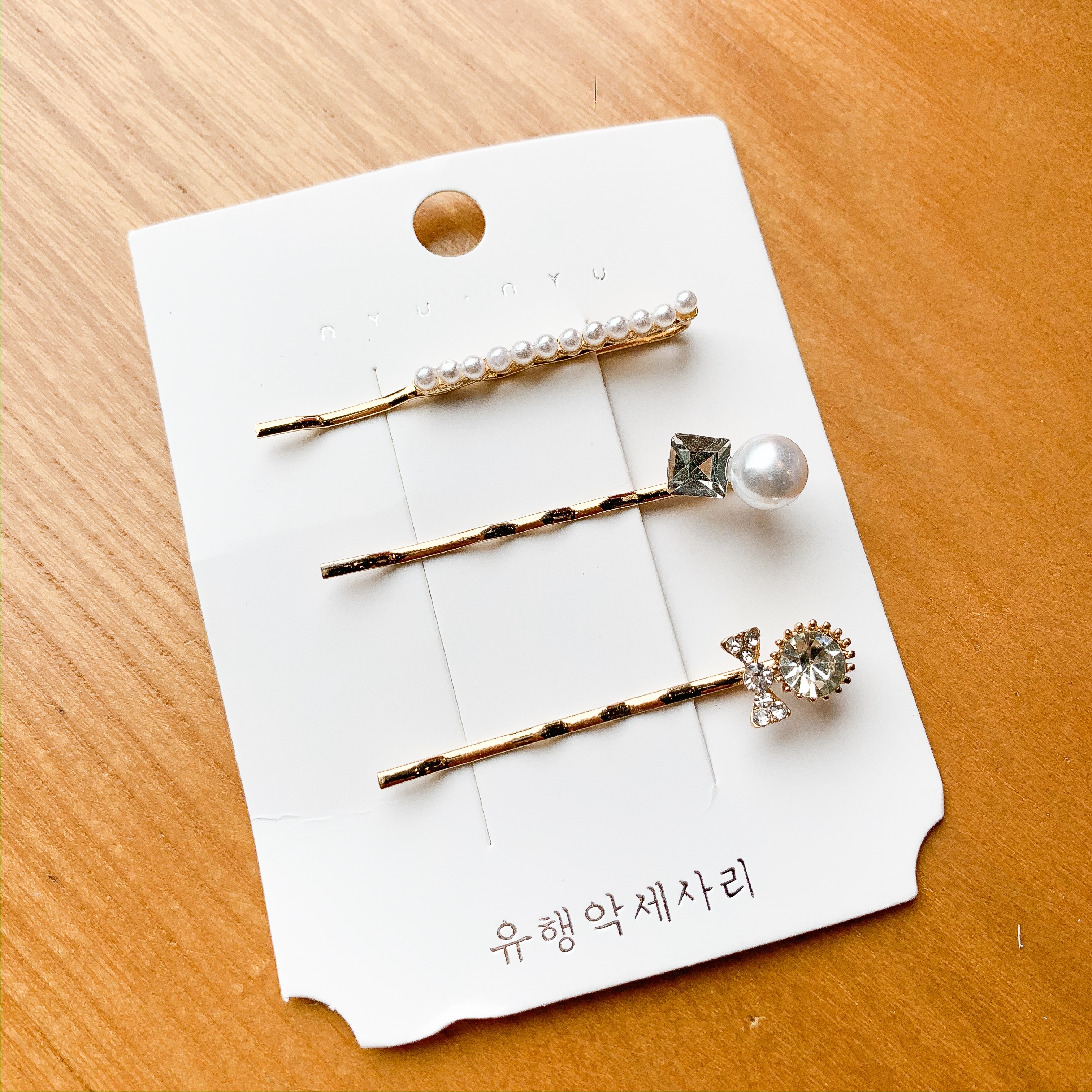 Set 3 kẹp tóc Hàn Quốc đính đá hạt ngọc V.Store