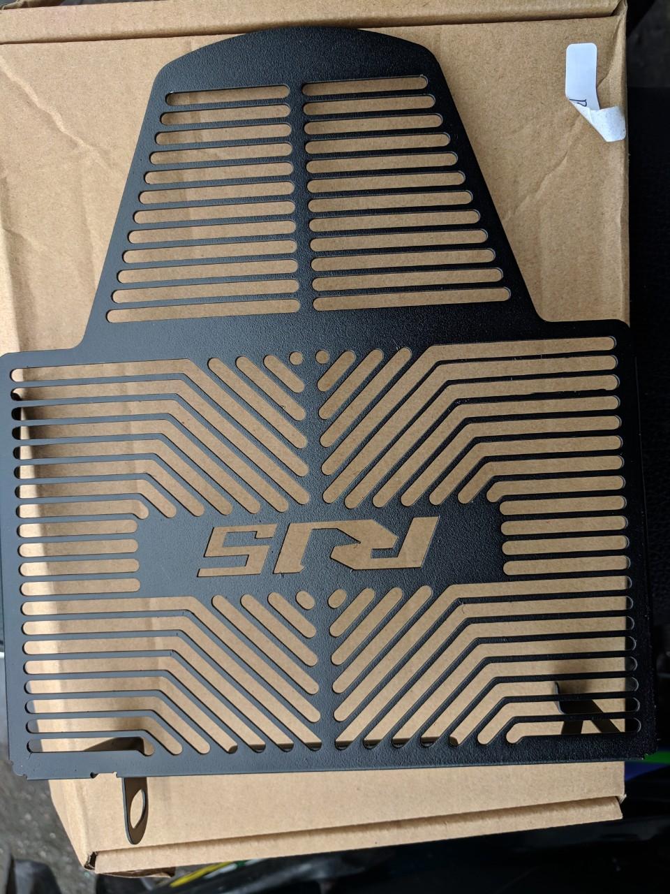 chăn bùn và che két nước YAMAHA R15
