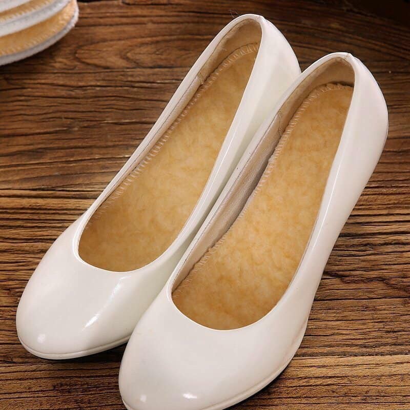 MỘT ĐÔI ĐẾ LÓT GIÀY LÔNG CỪU