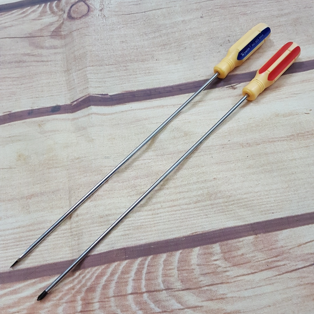 TÔ VÍT 2,4 CẠNH CỠ NHỎ Φ3MM X 200MM