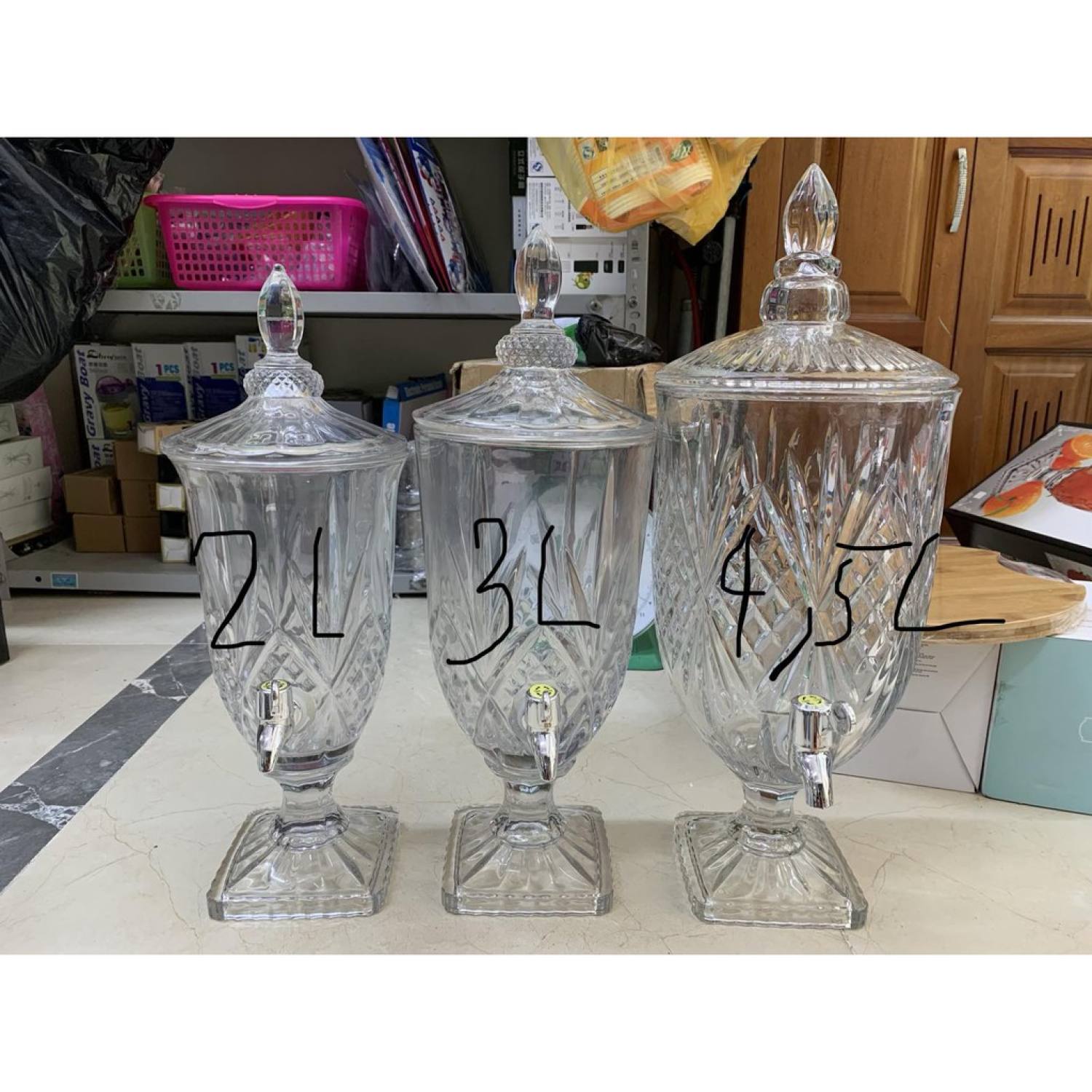 Bình thủy tinh đựng nước có vòi 2L