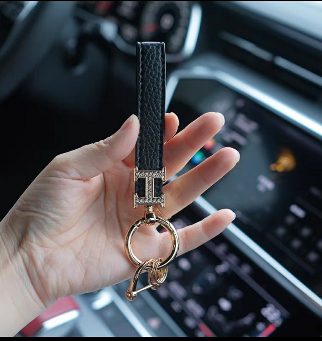 Móc Chìa Khoá Chữ H đính đá