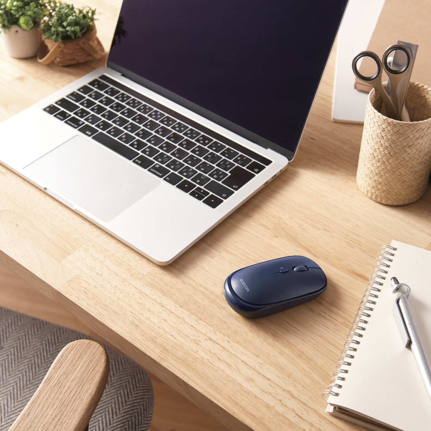 ELECOM m-tm10bb Bluetooth wireless mouse silent ultra-thin blueled battery 1.5 year (blue)