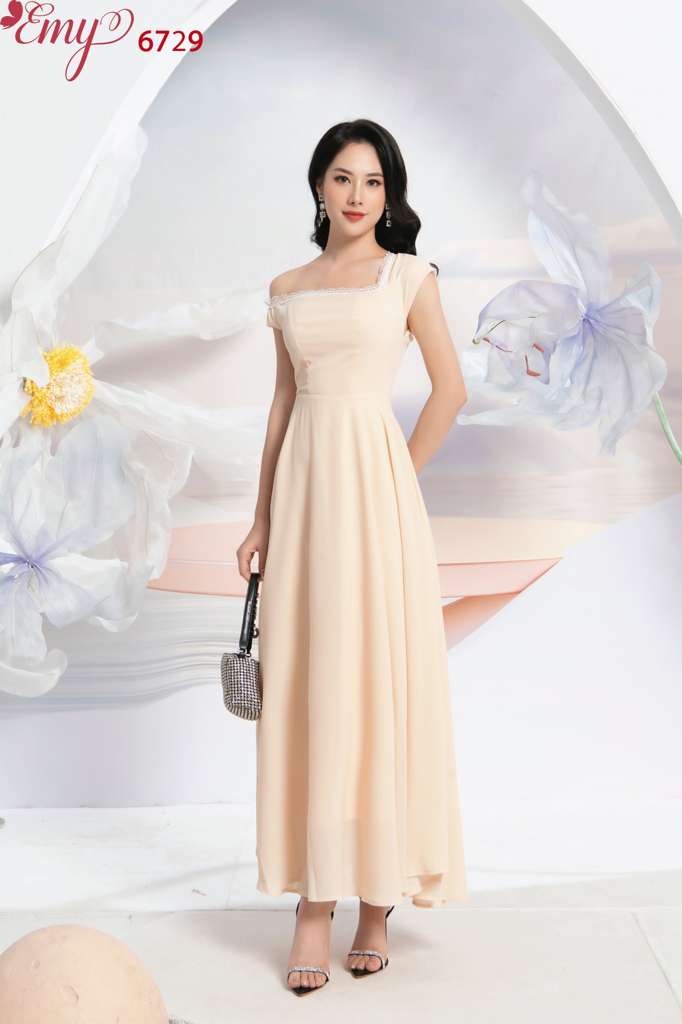 Đầm EMY EM6729 Maxi Xoè Nền Kem