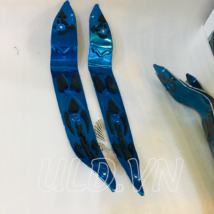 GÁC CHÂN TRƯỚC PCX INOX 18