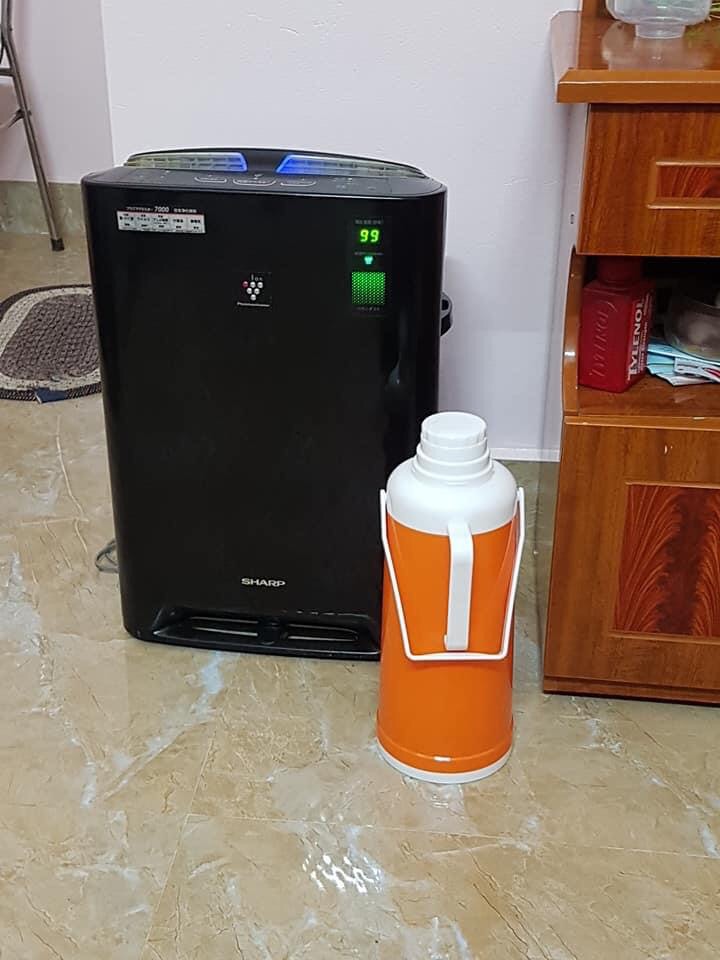 Máy lọc không khí sharp
