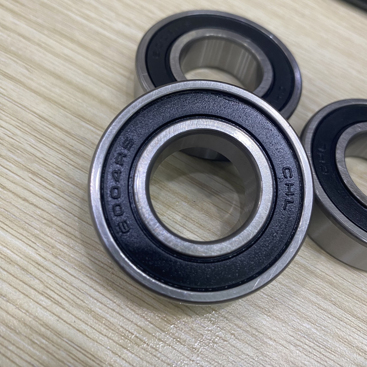Vòng bi 6004 20X42X12 (BEARING 6004)