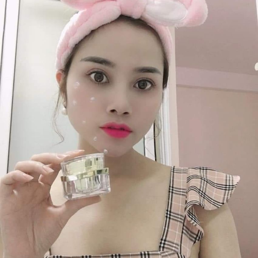 KEM DƯỠNG TRẮNG DA BAN ĐÊM LAVOINE - 35ML