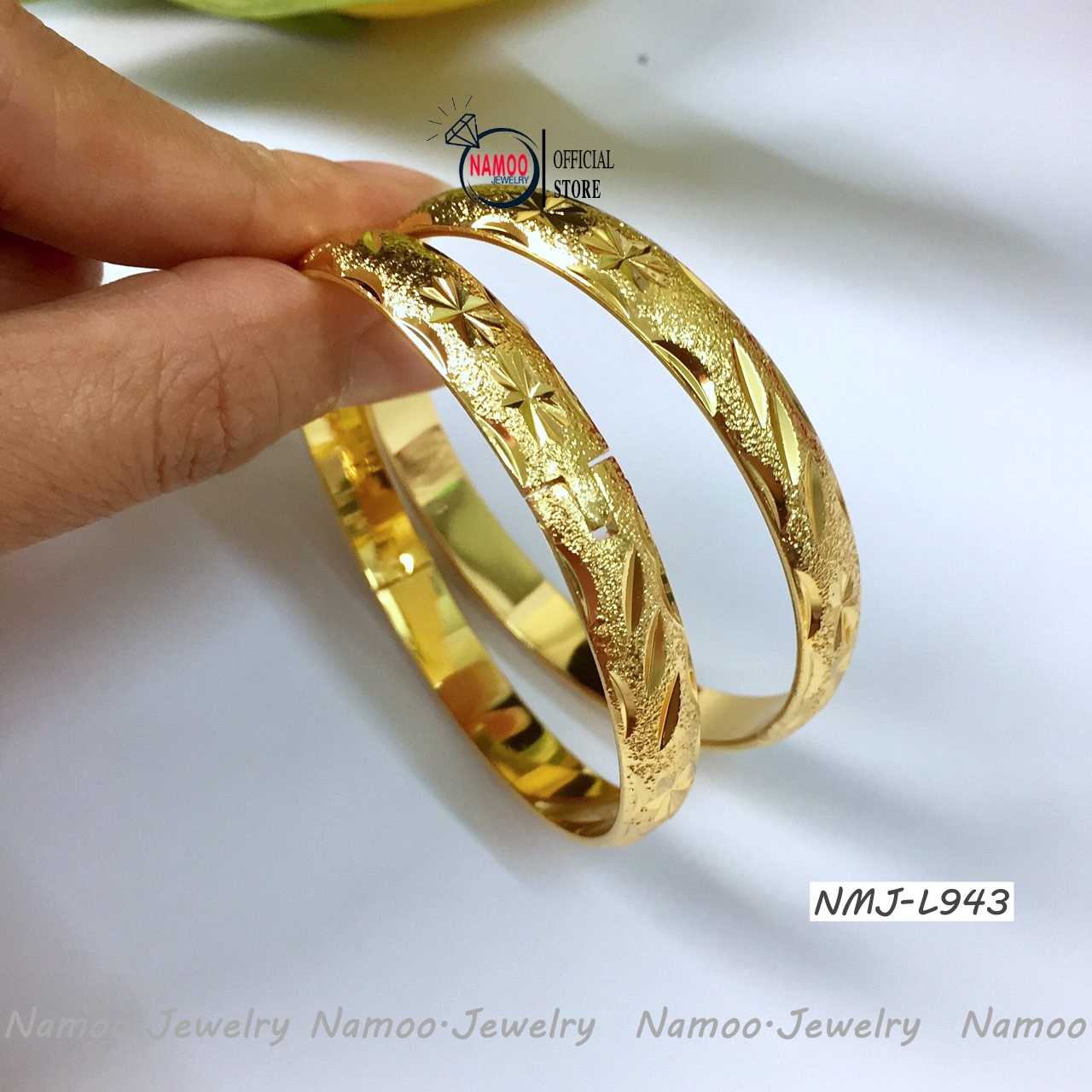 Kiềng Tay Nữ L943 Mạ Vạng Bản 8 ly (1 chiếc)