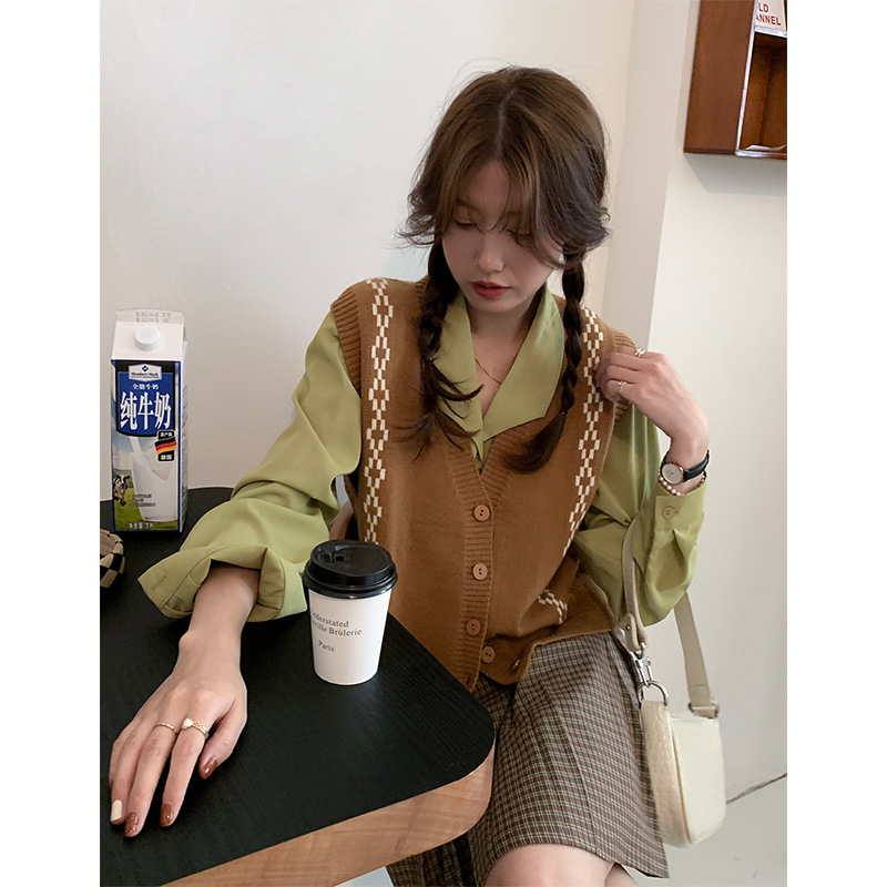 MS409 Áo gile len hai sọc đính khuy Hàn Quốc