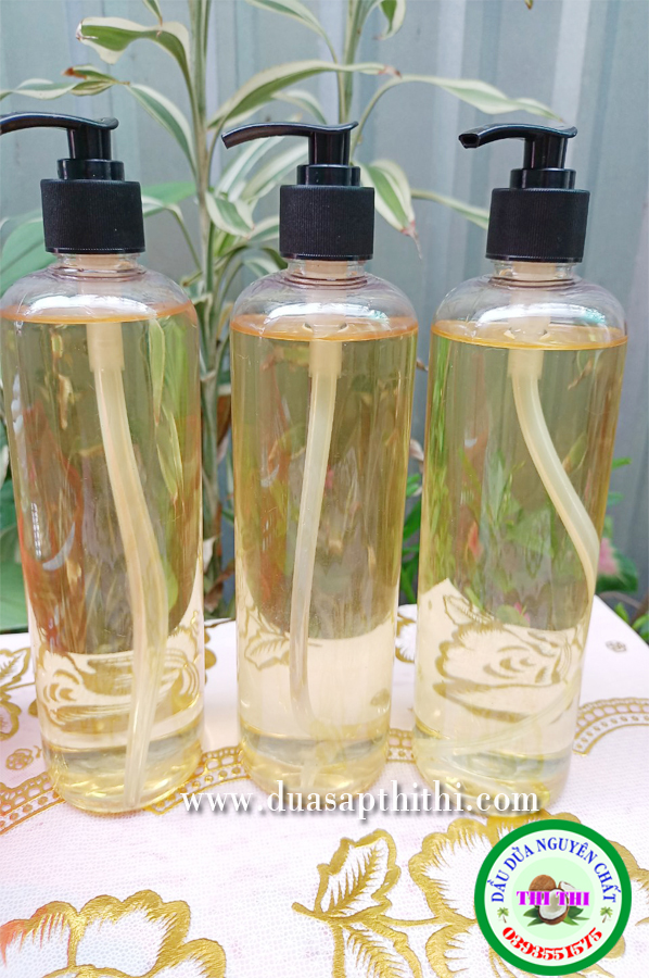Dầu dừa nguyên chất nhà Lọ 500ml