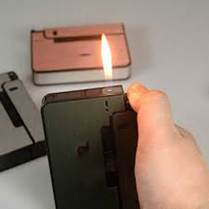 Bật lửa kiêm bao đựng thuốc lá dễ dàng thay thế bật lửa chứa đến 8 điếu thuốc - GD0844