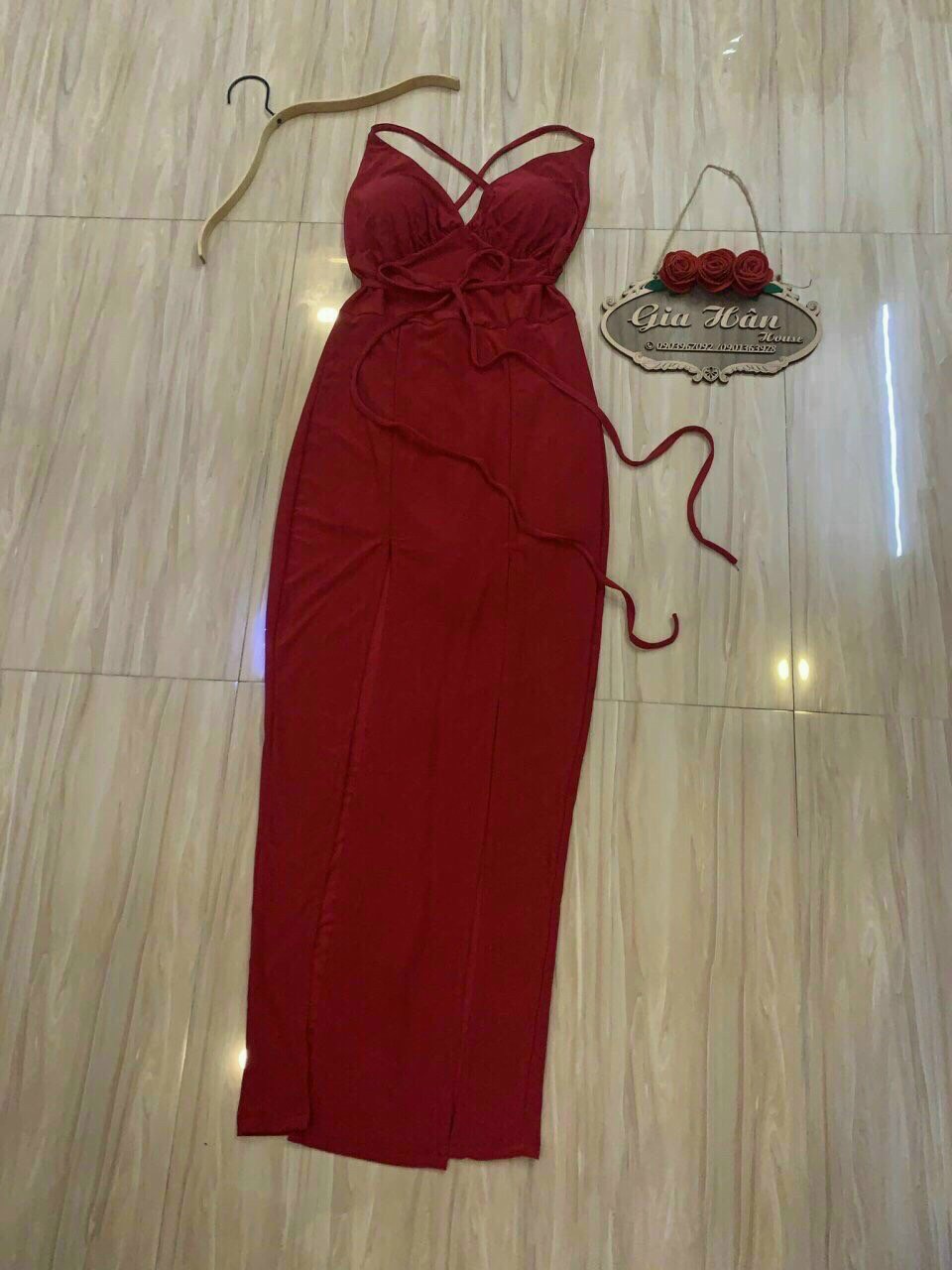 ĐẦM BODY SEXY CỔ TIM XẺ ĐÙI SIÊU ĐẸP