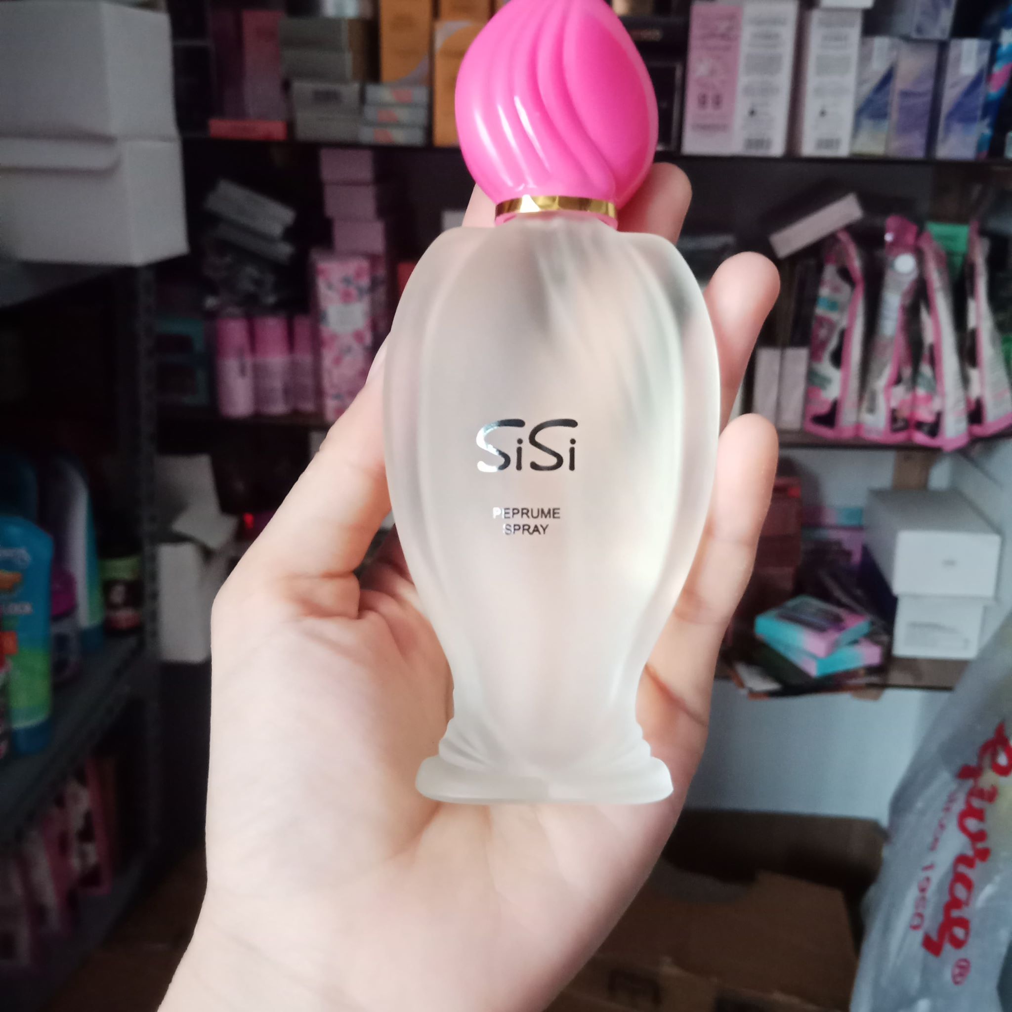 [HCM]Nước Hoa Quyến Rũ Qúy Phái Sisi 40ml