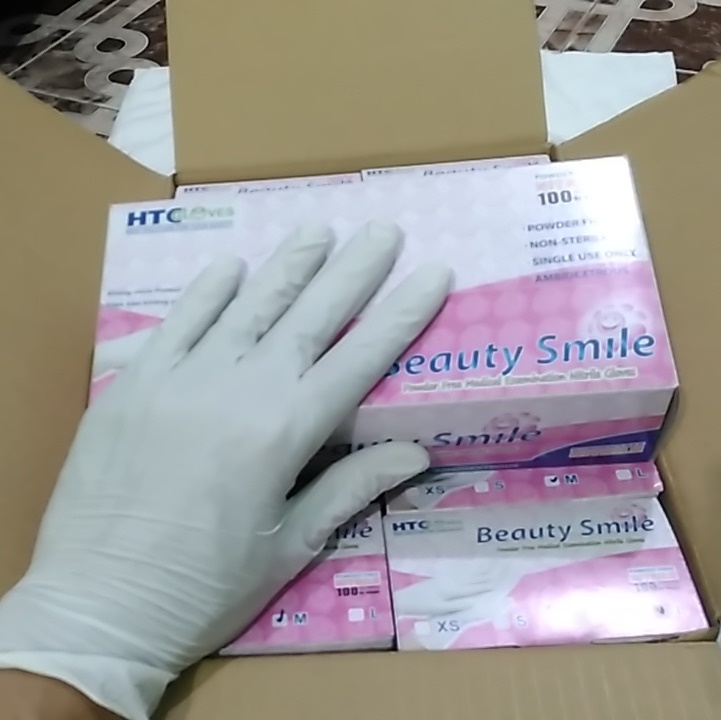 HTC Beauty Smile dental gloves - powder-free nitrile, white, 100 pcs/box