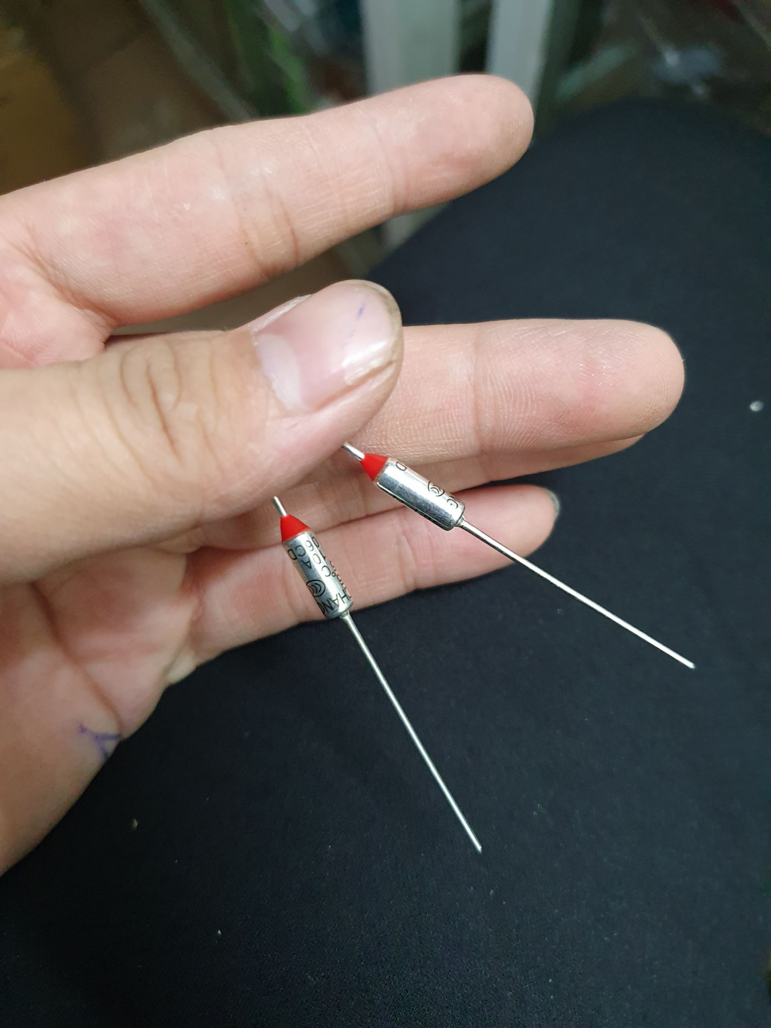 10 con cầu chì nồi cơm