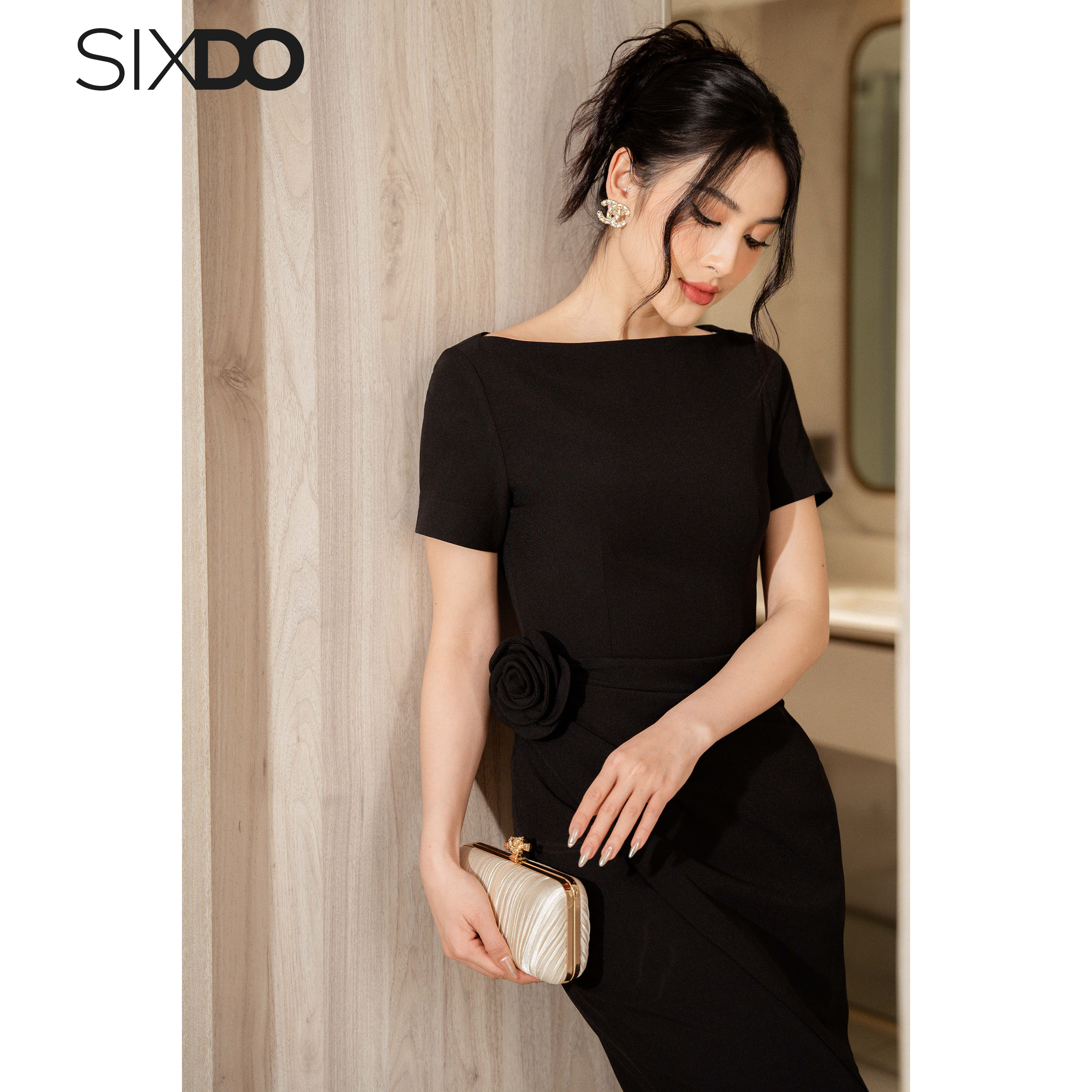 Đầm phối hoa vạt chéo thời trang SIXDO (Sabrina Collar Midi Woven Dress)
