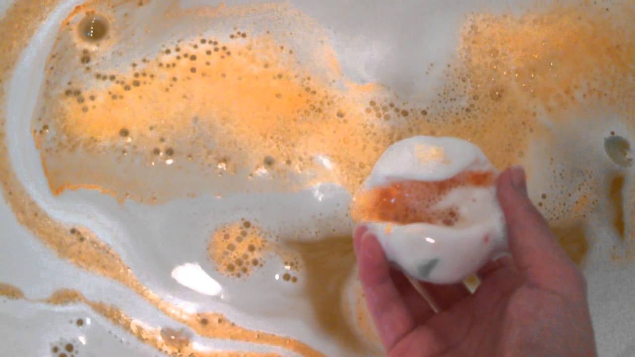 Viên bom tắm LUSH BOMB Dragon egg bomb từ Canada