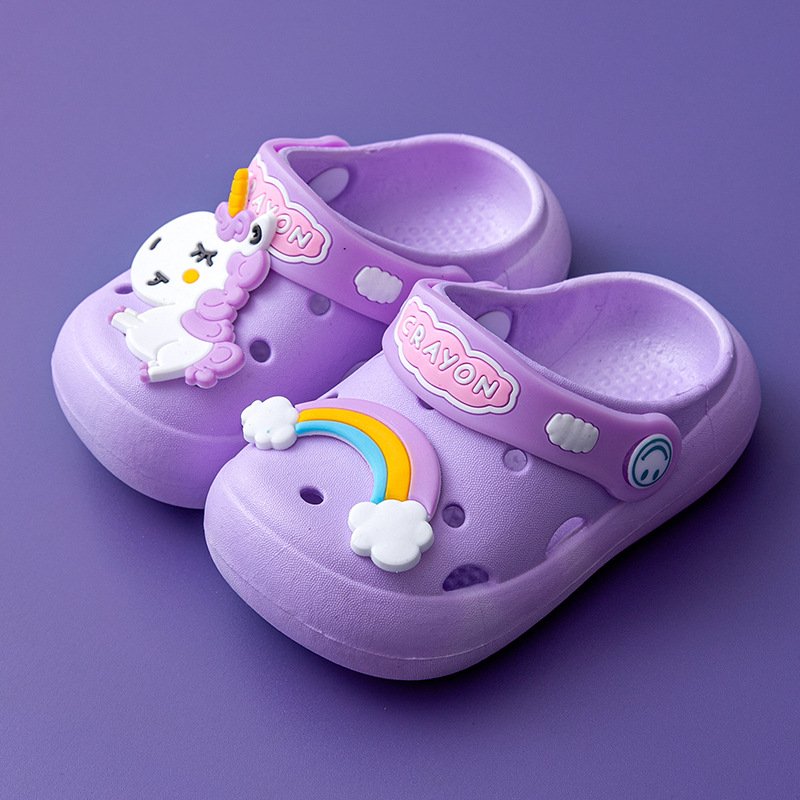 Dép Sục CROCS Trẻ Em từ 1-9 tuổi Chất Siêu Nhẹ Mềm Đi Êm Chân Đế Chống Trơn  Trượt Đục Lõ Thoáng Khi Họa Tiết Dễ Thương Tặng Kèm Sticker Cho Bé-Tím |