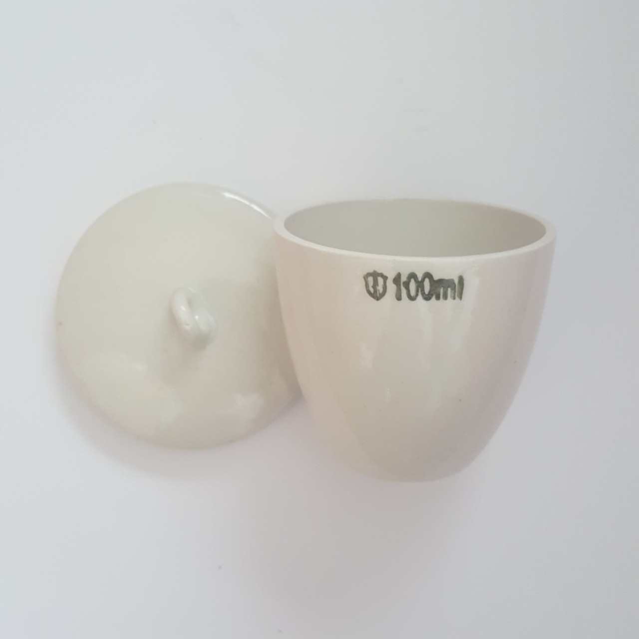 [HCM]CHÉN SỨ NUNG CÓ NẮP