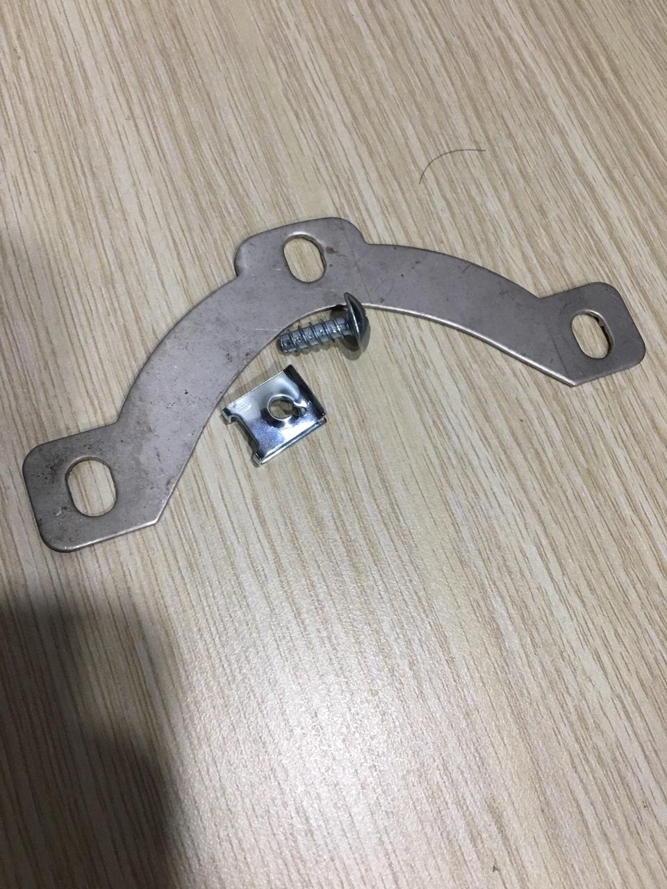 [HCM]PAT GIỮ CHỐNG RUNG ĐUÔI ĐÈN CHO EXCITER 135