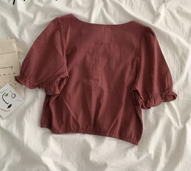 Áo Croptop Cổ Vuông Tay Ngắn