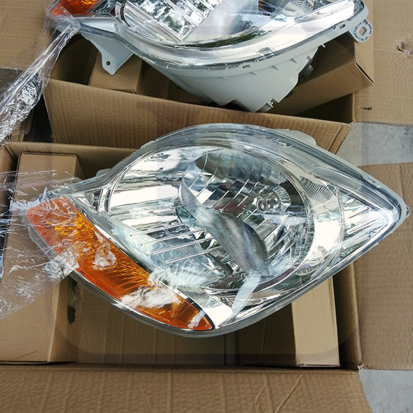 ĐÈN PHA CHEVROLET SPARK x