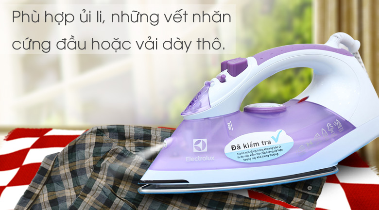 Bàn ủi hơi nước Electrolux ESI4015