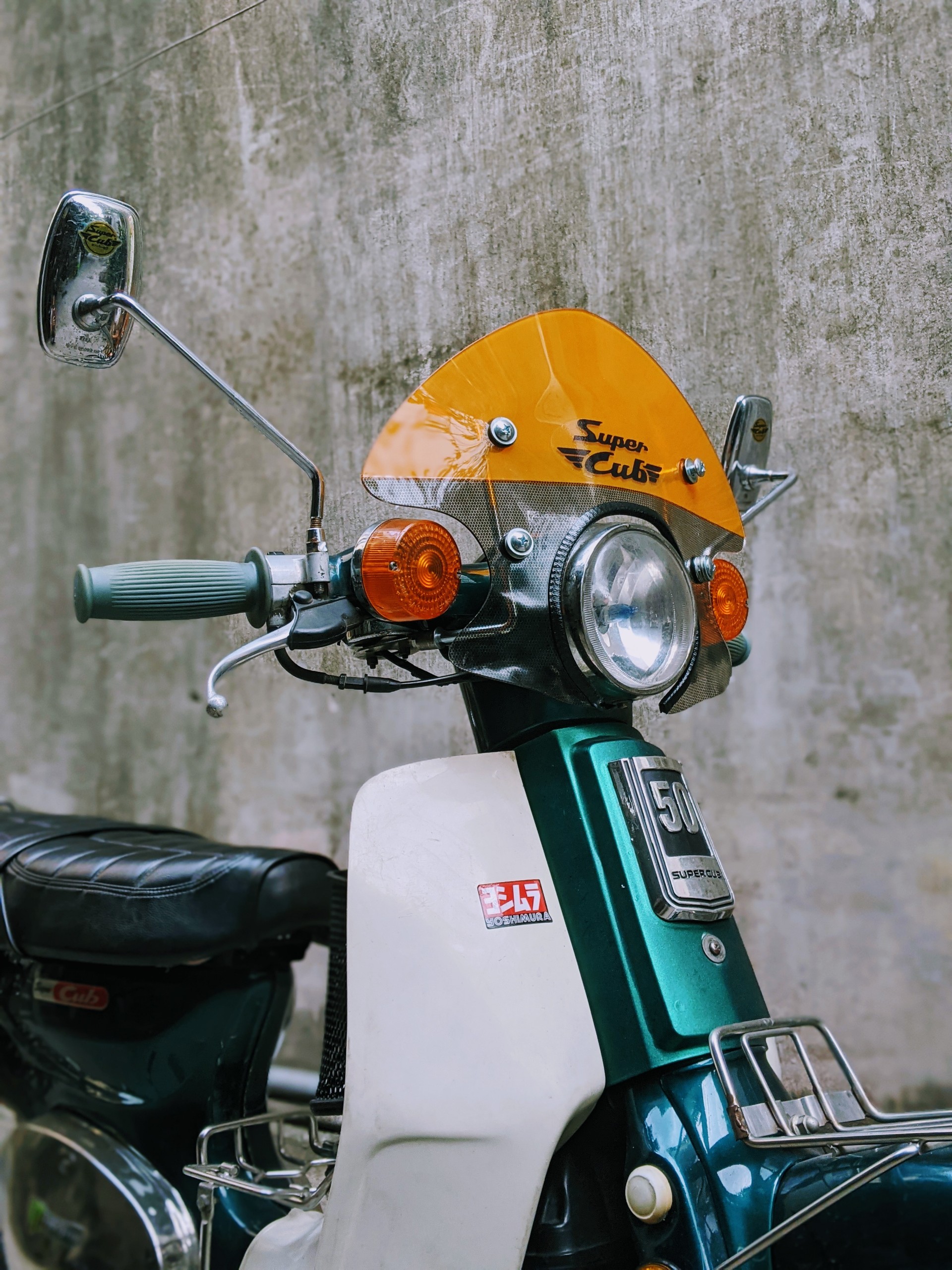 Kính chắn gió xe cub đèn tròn Mikasa
