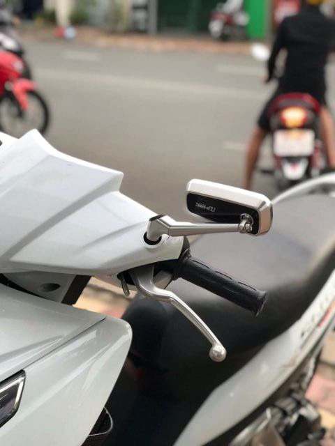 GƯƠNG CHIẾU HẬU H2C CỦA THÁI LAN GIÁ 1 CHIẾC