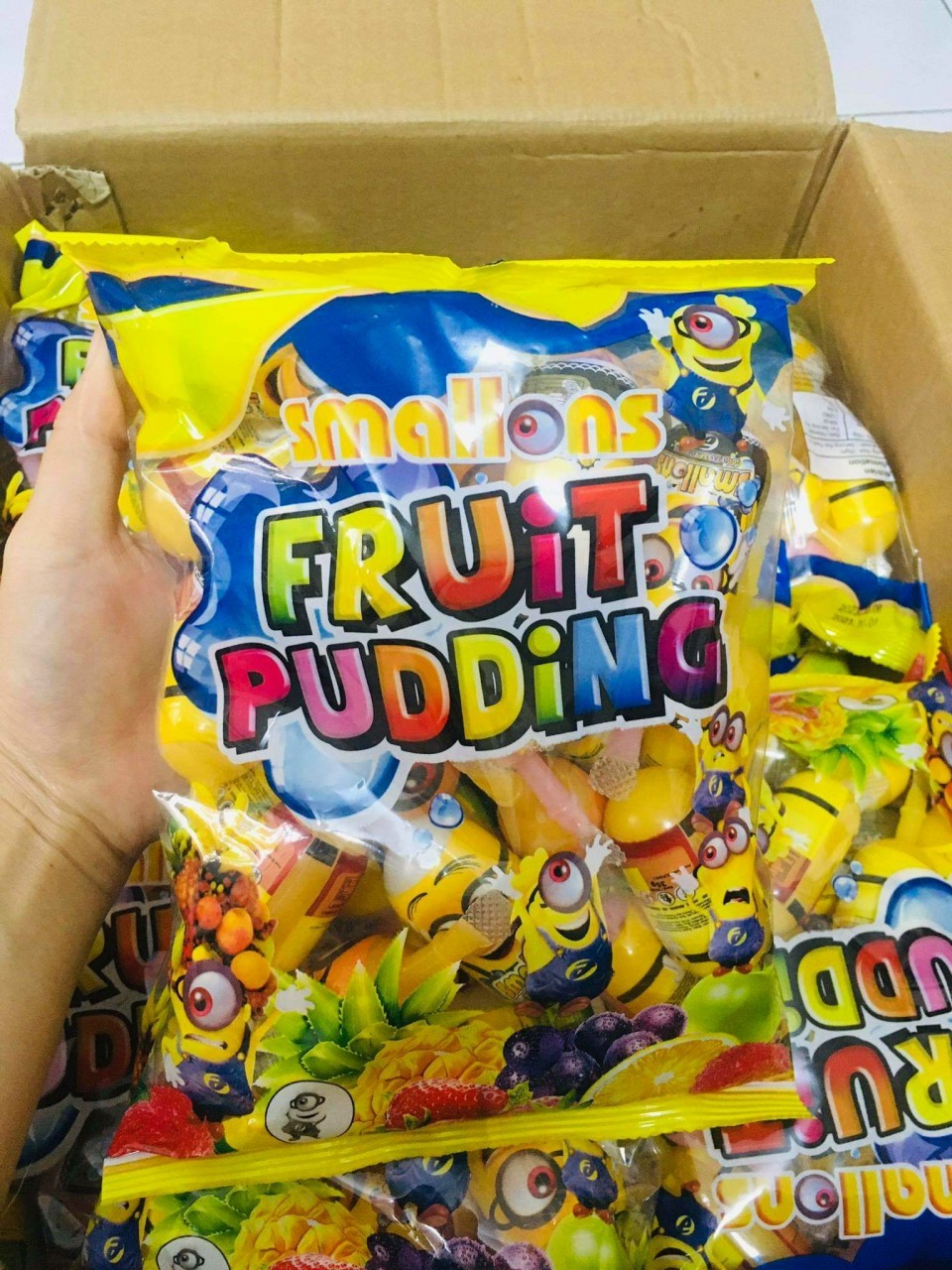 Thạch rau câu trái cây Fruit Pudding Minions ( bịch 24 cây )