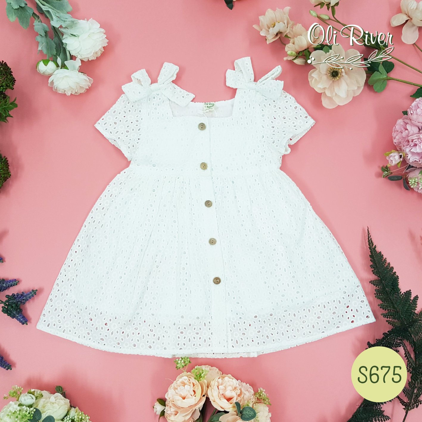 [HCM]VÁY TRẮNG ĐỤC LỖ SIÊU ĐẸP  HÃNG OLIRIVER