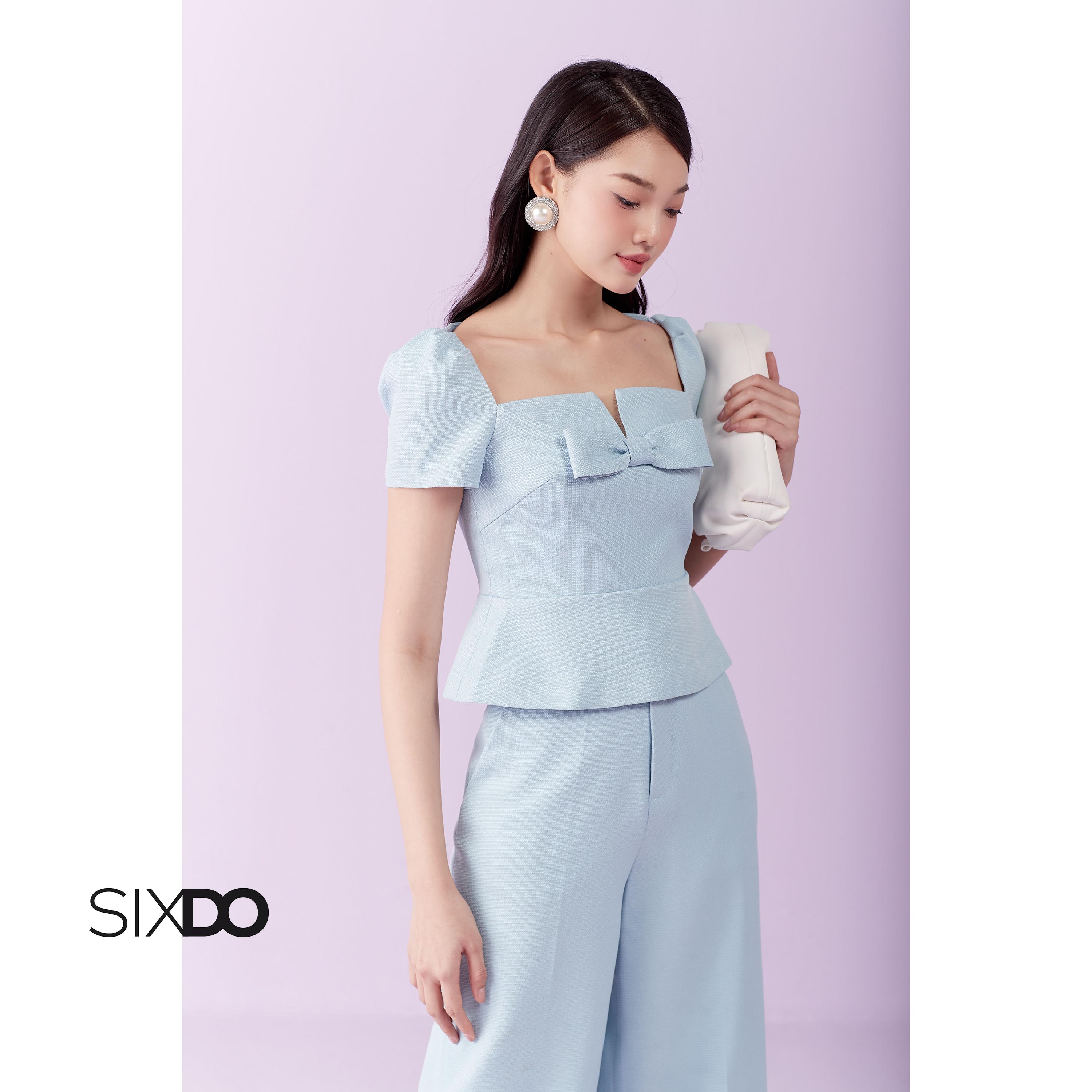 Áo nữ cổ vuông phối nơ sixdo