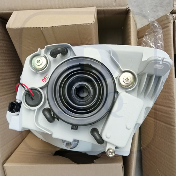 ĐÈN PHA CHEVROLET SPARK x