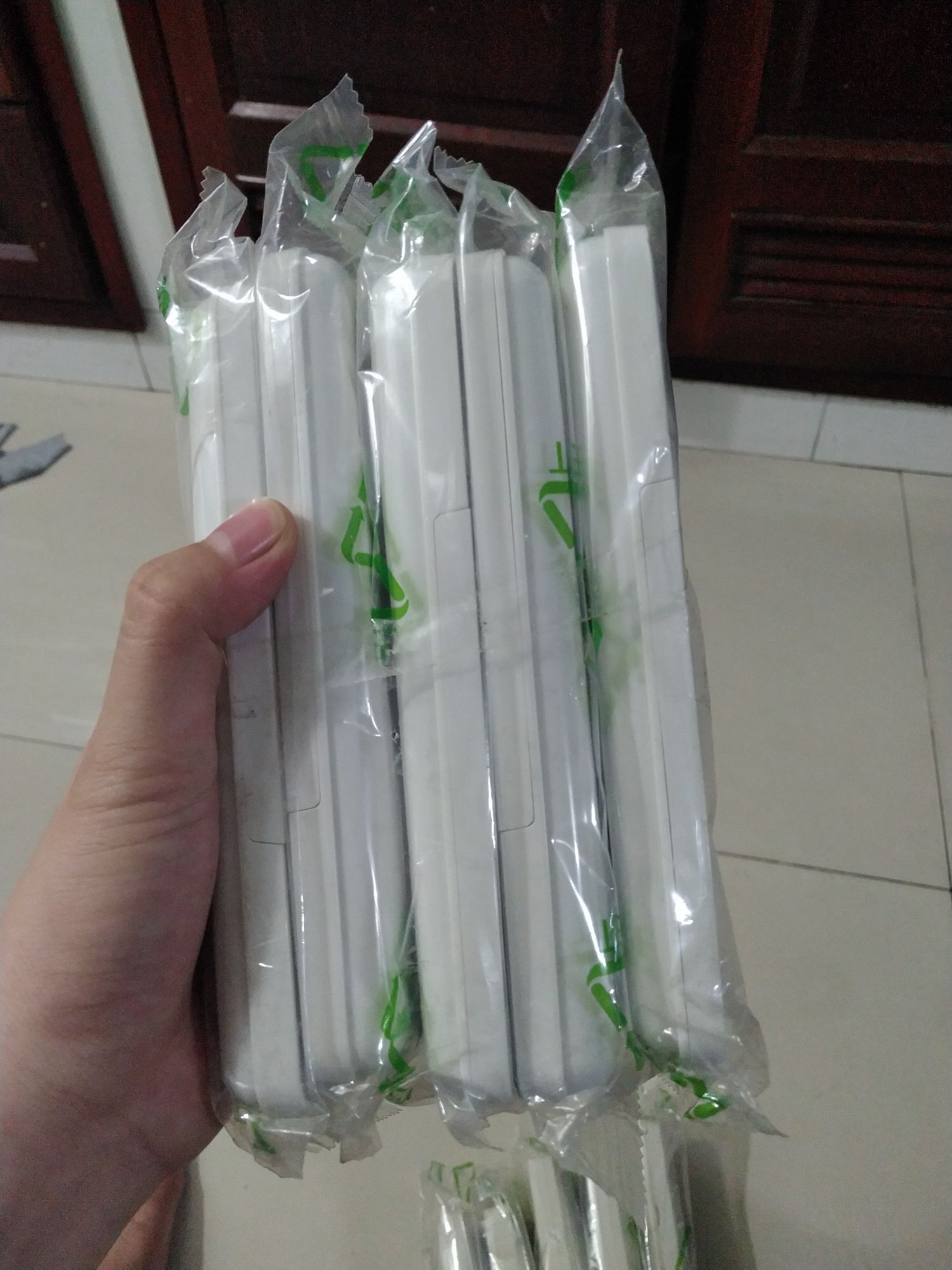 [HCM]remote máy lạnh toshiba