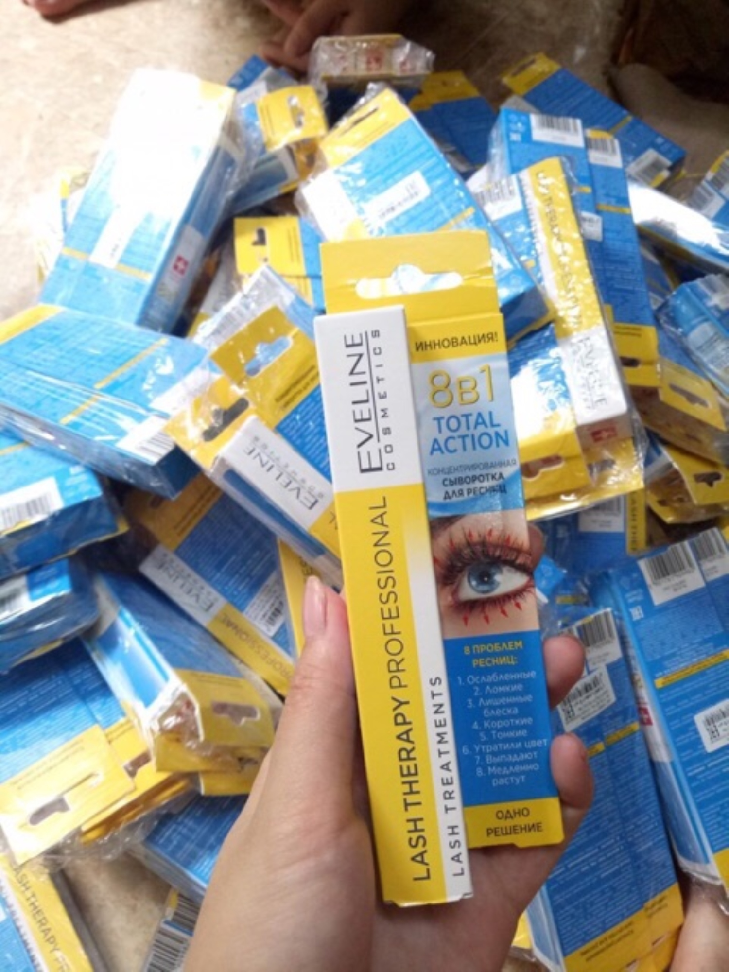 ﹊✵▪  Dưỡng mi Eveline 8in1 Total Action Lash Therapy professional