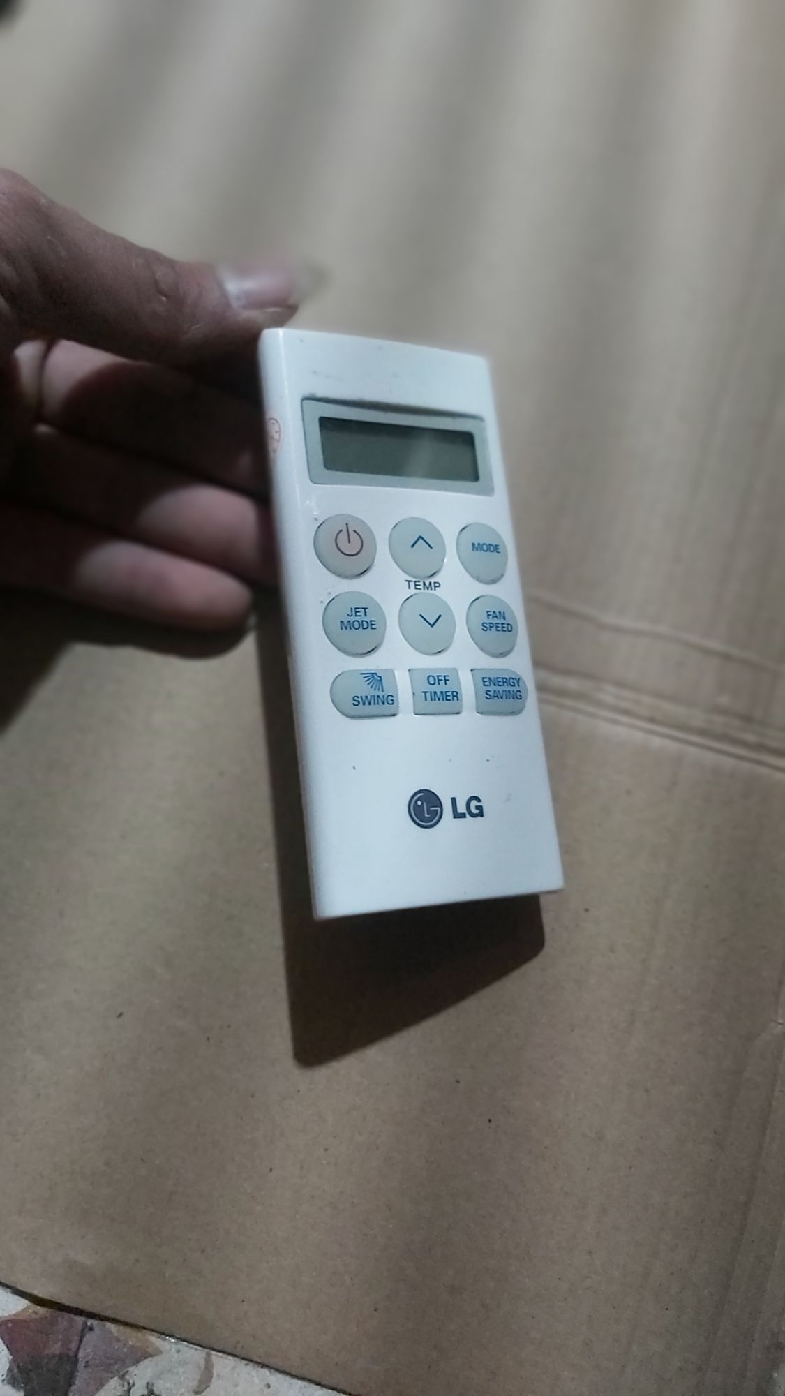 khiển điều hòa LG vuông ngắn