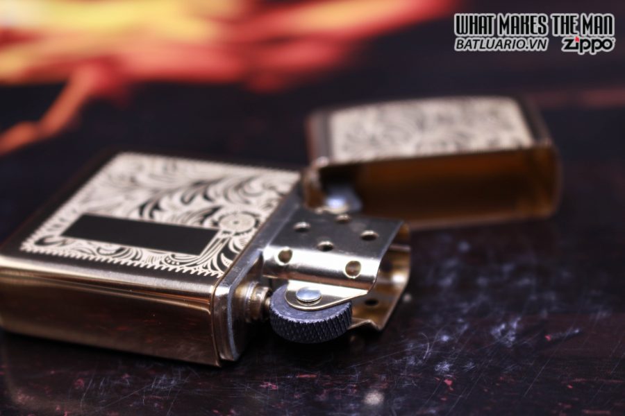 Bật lửa Zippo 352B – Zippo hoa văn cổ điển Venetian Brass