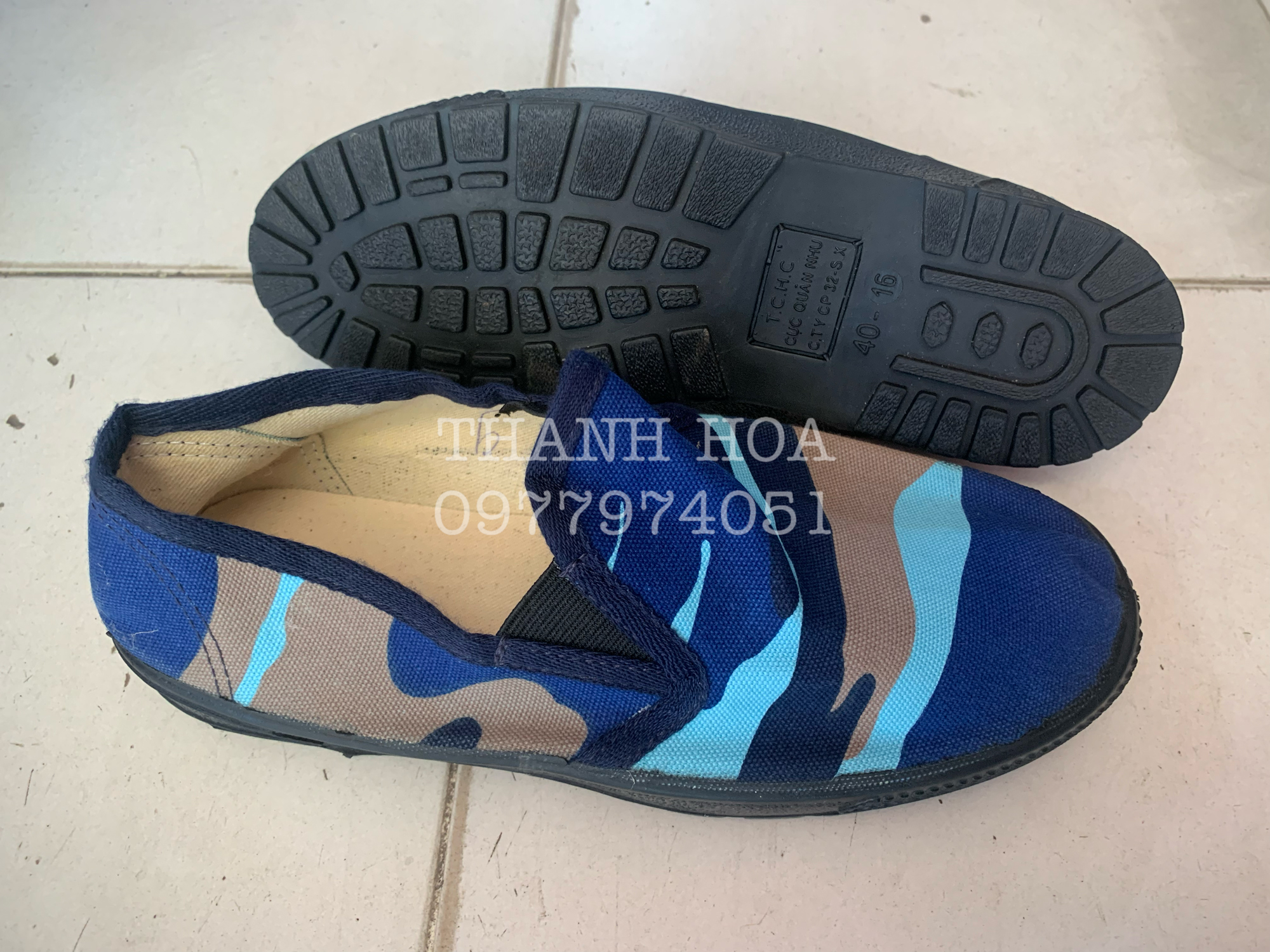 Giày vải cao cổ thấp cổ màu xanh