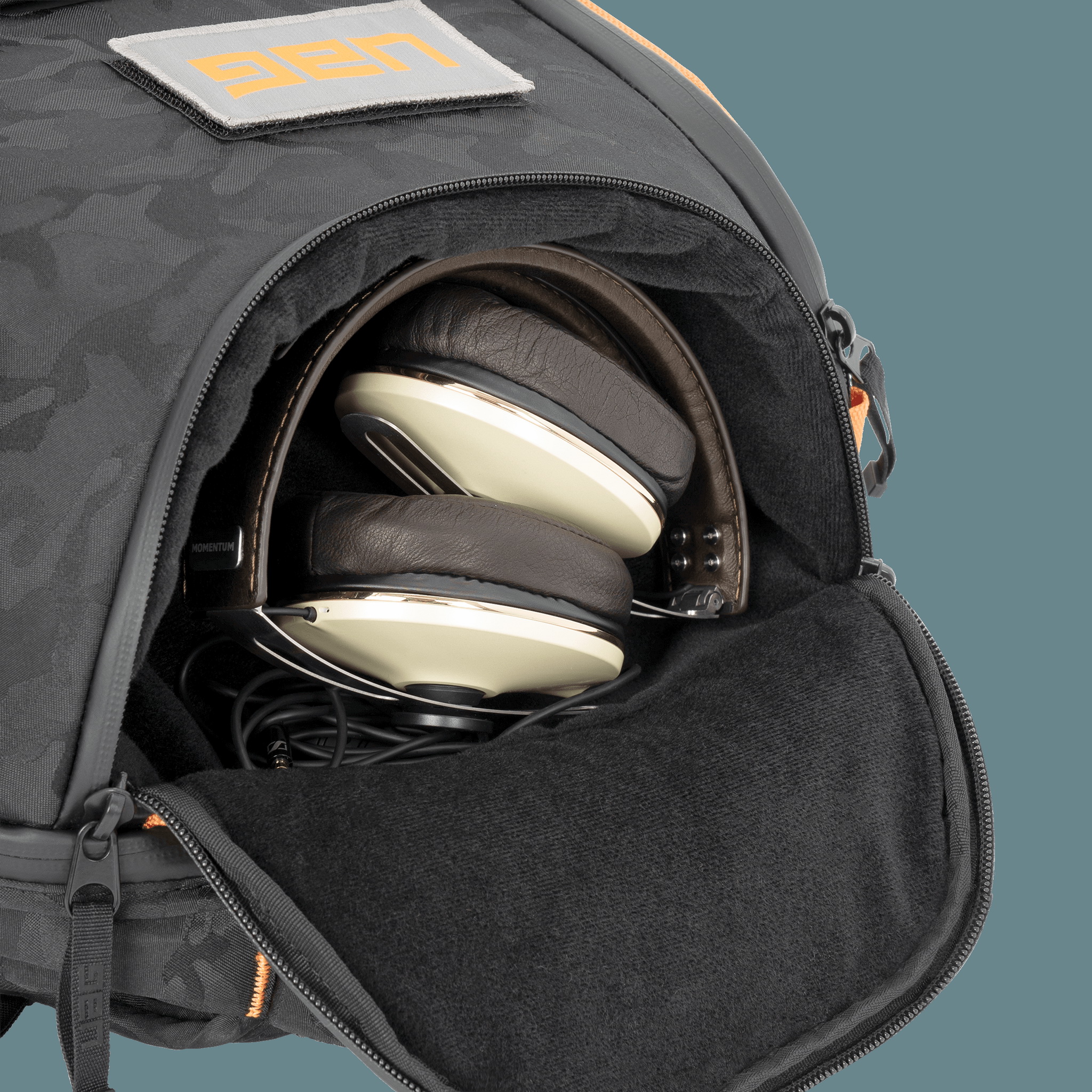 Ba lô chống sốc trượt nước UAG STD 24 lít