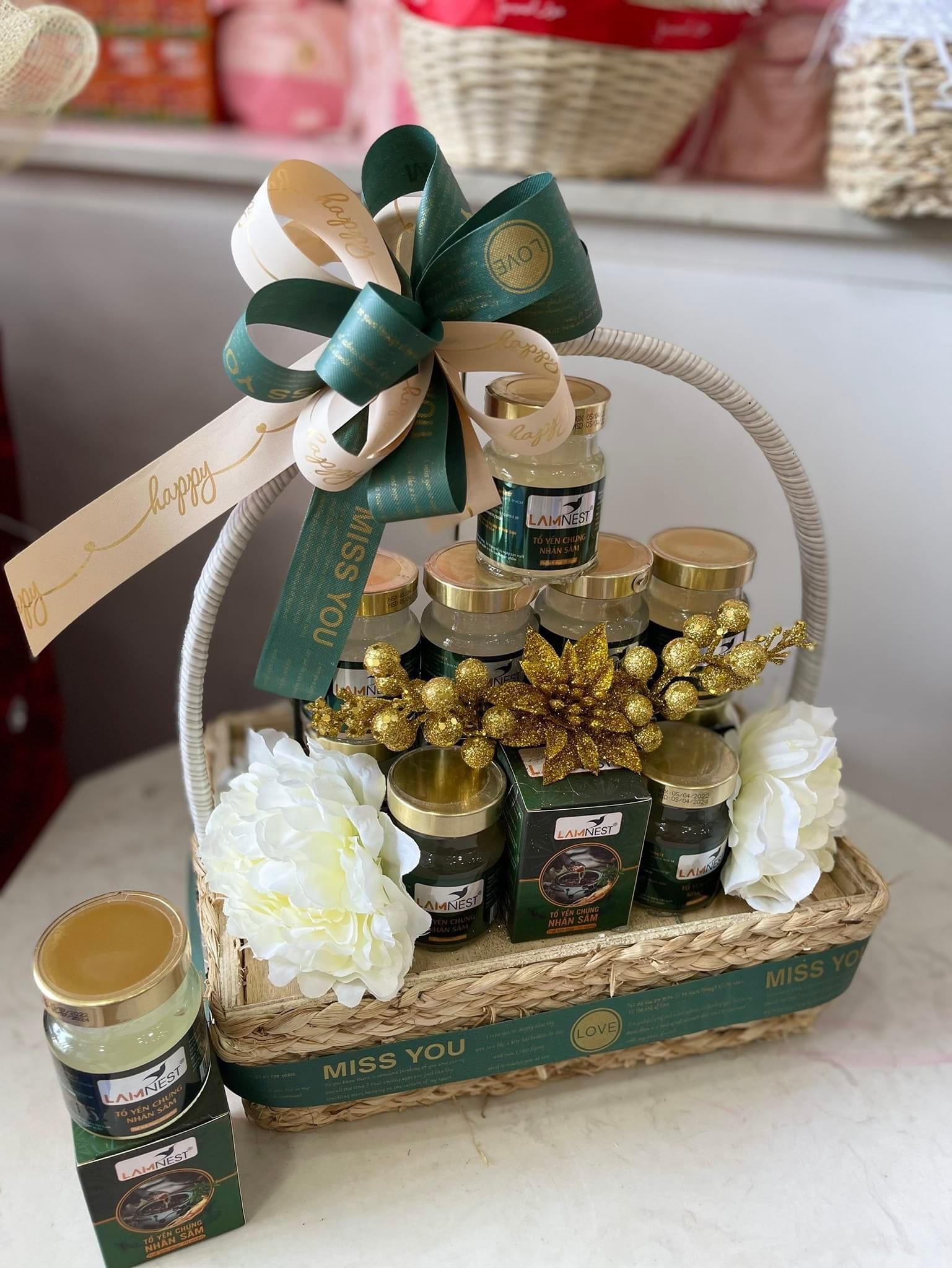 giỏ quà 7 hủ yến chưng sẵn 359k