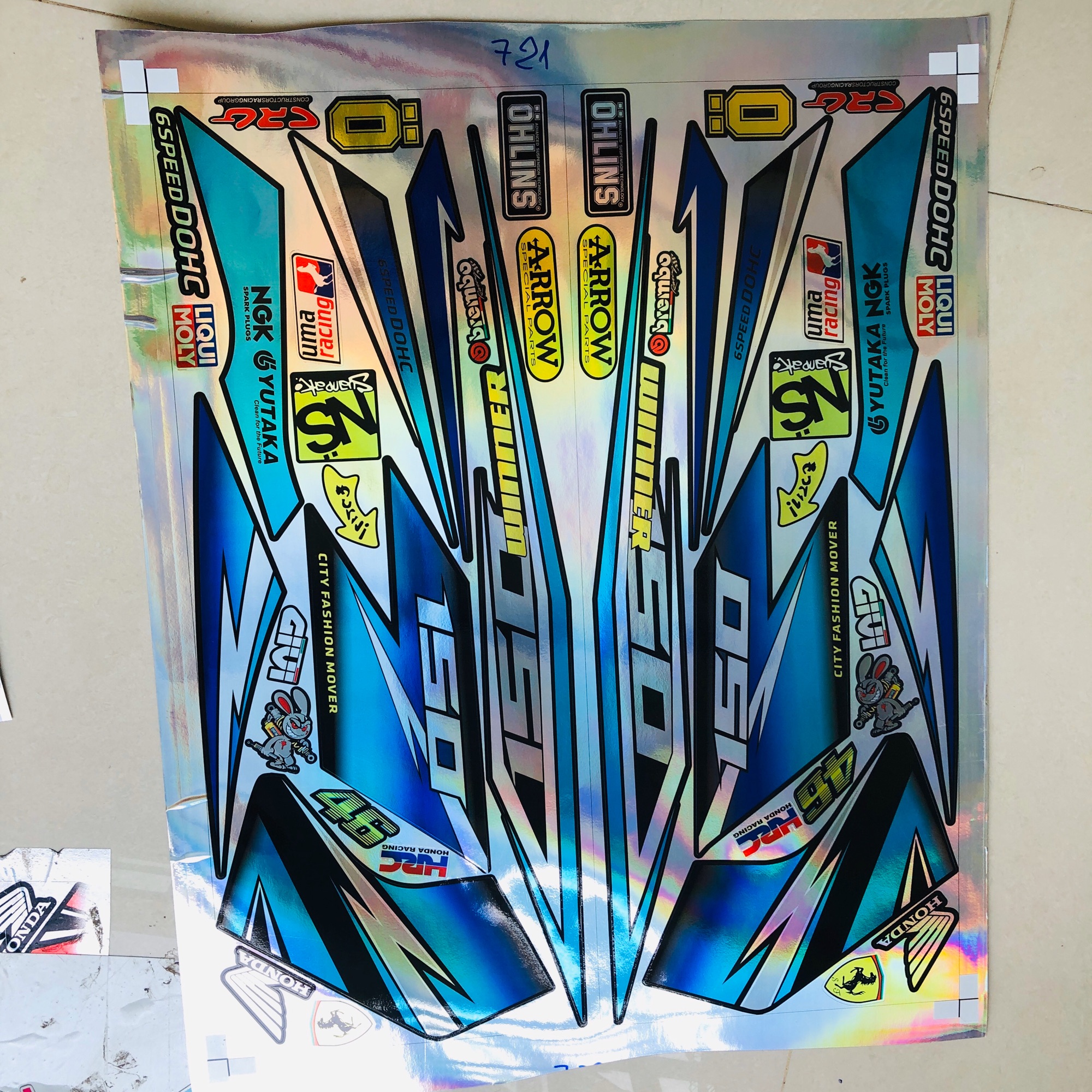 Tem rời Winner phố Crom titan bảy màu