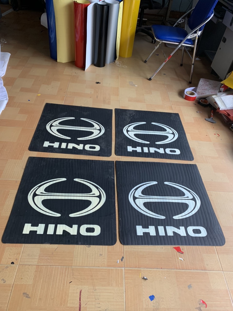 TẤM CHẮN BÙN KÍCH THƯỚC 40 X40