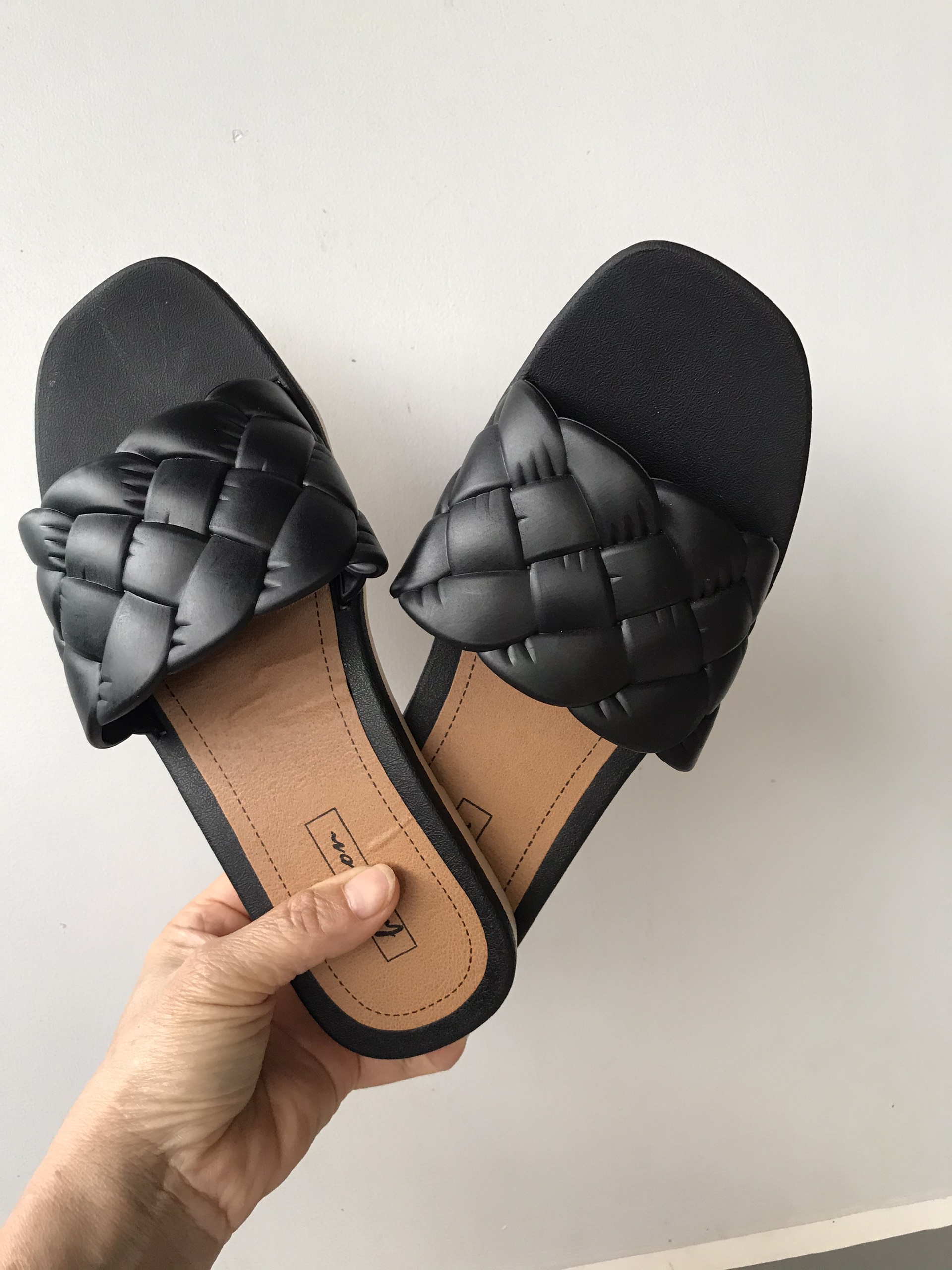 DÉP NHỰA NỮ QUAI ĐAN HÀNG XỊN (giá xả kho)