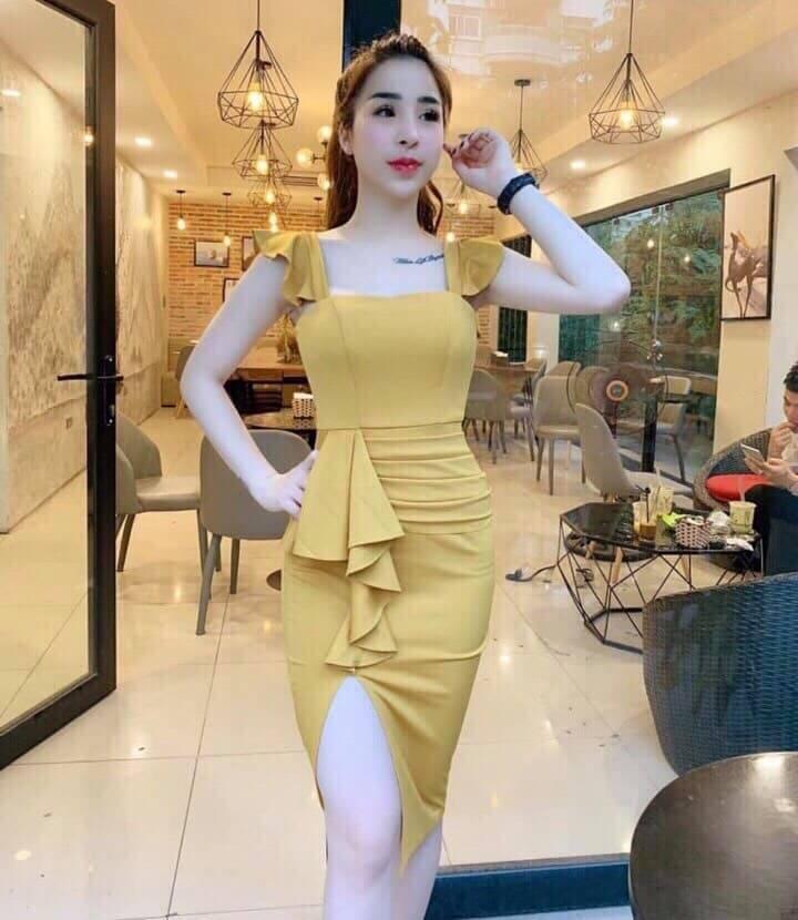 Đầm body phối bèo cổ vuông