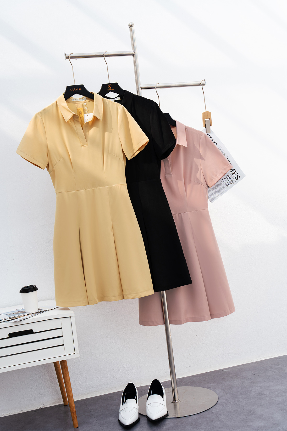 [Nhập LAZFASHIONSALE1111 giảm 15% Đầm Cổ Đức VIENTRAN Chiết Ly Xòe V63R23H010