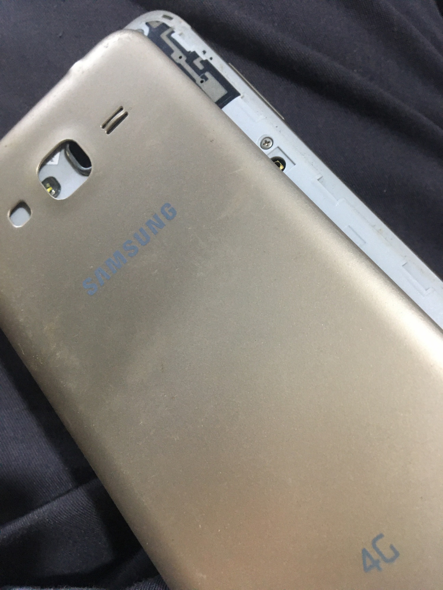 Sam sung j320